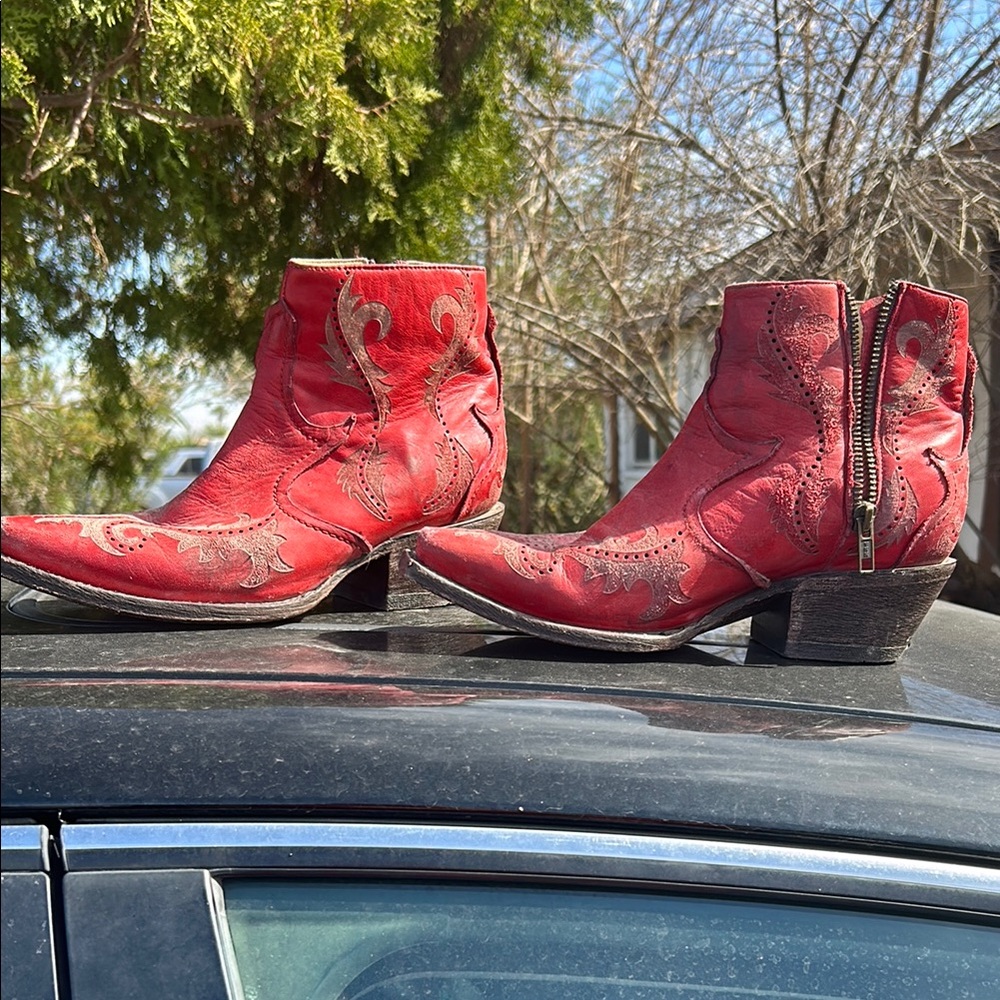 Red Embroidered Western Boots